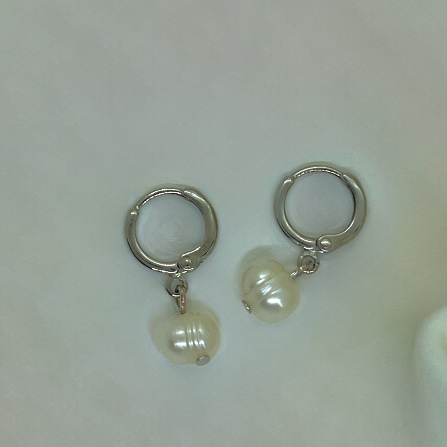 freshwater pearl hoop earrings