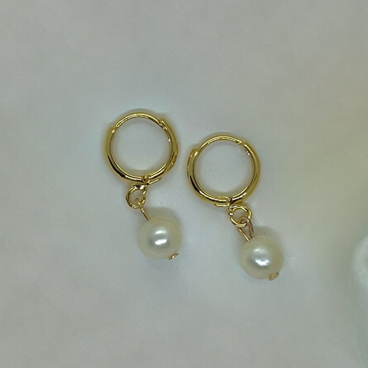 freshwater pearl hoop earrings